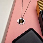 Folé Necklace / Black & gold leaf