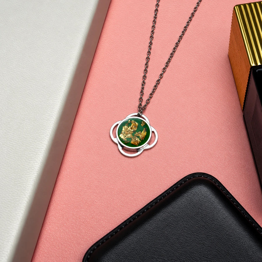 Folé Necklace / Green & gold leaf